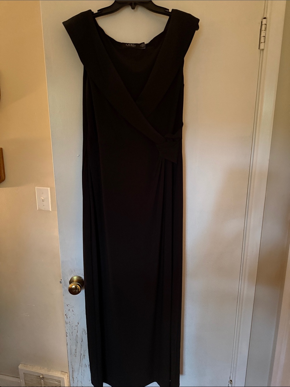 Lauren Ralph Lauren Black Draped Sleeveless Maxi Dress size 14.    100% elastane